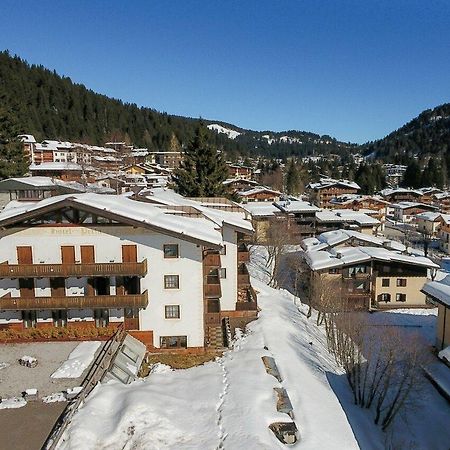 Hotel Perla Madonna 外观 照片