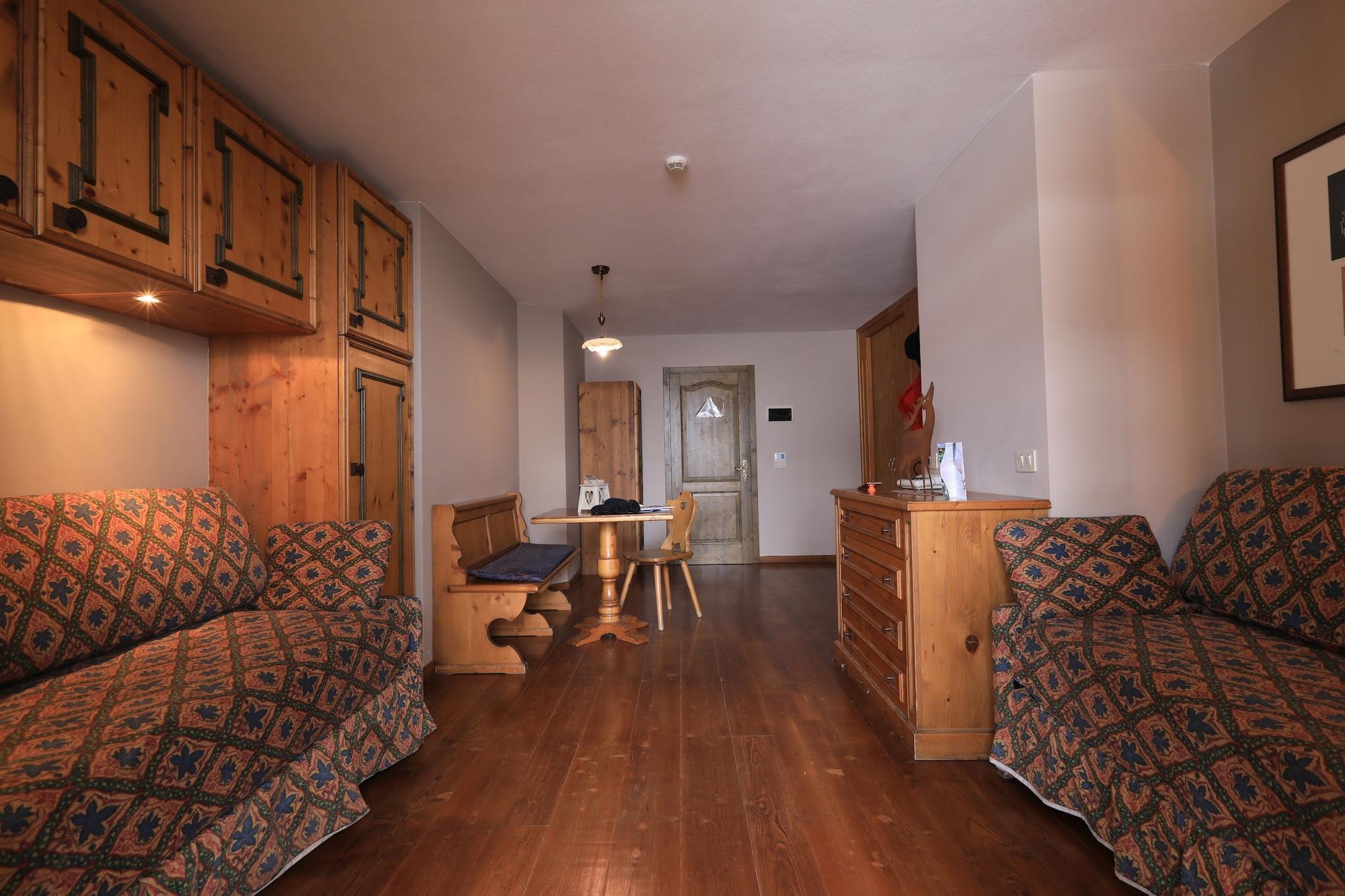 Hotel Perla Madonna 外观 照片