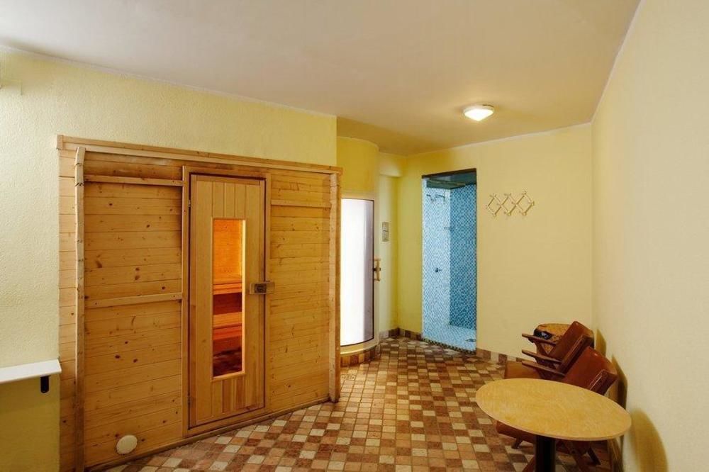 Hotel Perla Madonna 外观 照片