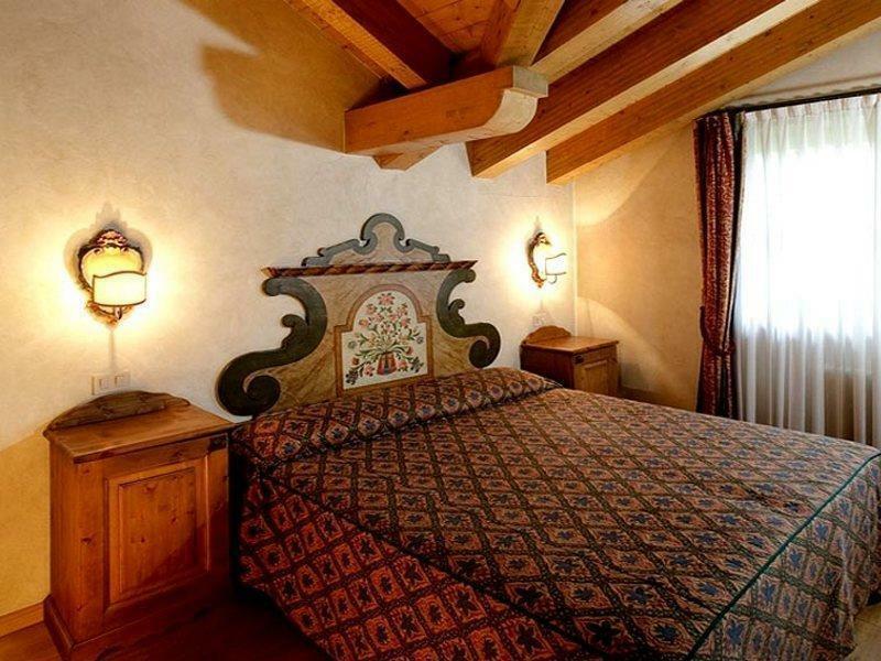 Hotel Perla Madonna 外观 照片
