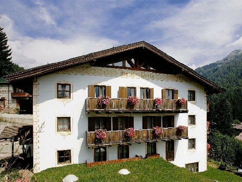 Hotel Perla Madonna 外观 照片