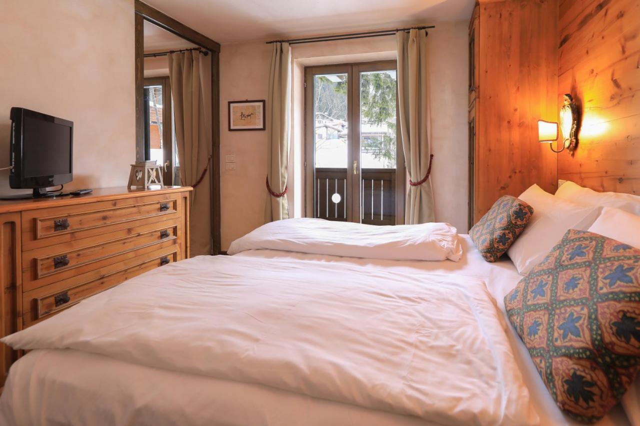 Hotel Perla Madonna 外观 照片